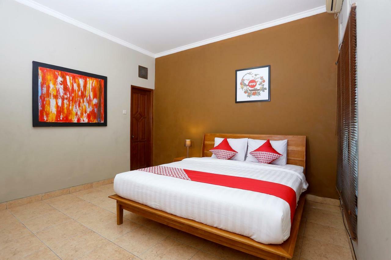 Oyo 1072 Kampung Condro Wulan Guesthouse Maguwo Экстерьер фото